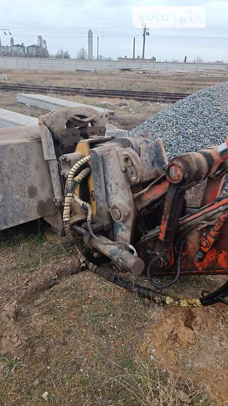 Экскаватор погрузчик Hitachi ZX 2009 в Одессе