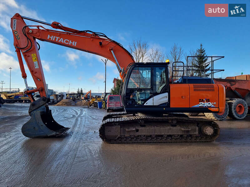 Гусеничный экскаватор Hitachi ZX 2018 в Одессе