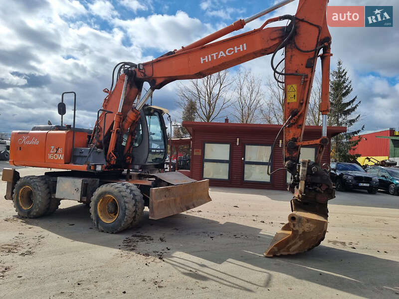 Колесный экскаватор Hitachi ZX 2005 в Одессе