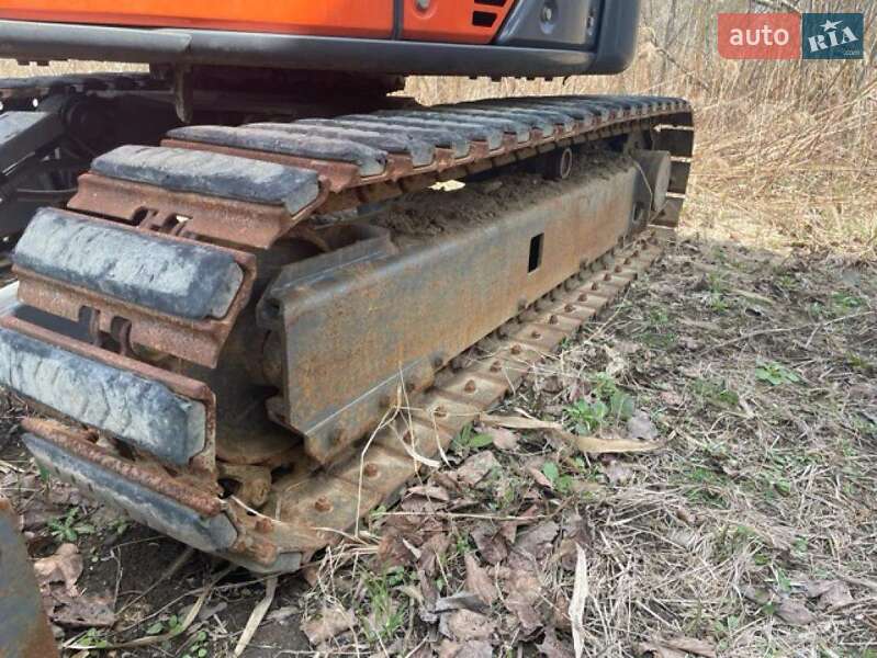 Гусеничный экскаватор Hitachi ZX 2010 в Одессе
