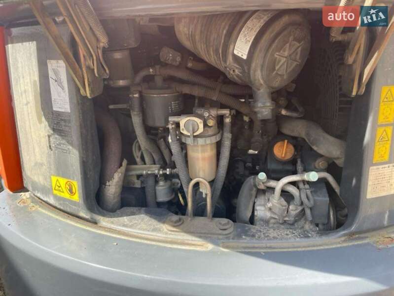Гусеничный экскаватор Hitachi ZX 2010 в Одессе