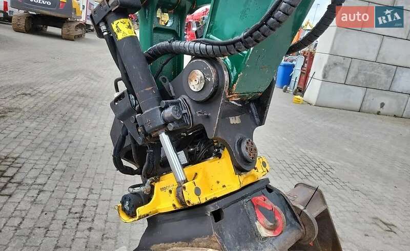 Колісний екскаватор Hitachi ZX 2015 в Києві
