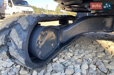 Гусеничный экскаватор Hitachi ZX 2011 в 