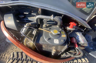 Гусеничный экскаватор Hitachi ZX 2011 в 