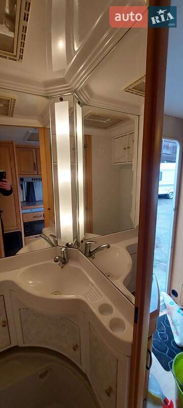 Причіп дача Hobby Prestige 2001 в Житомирі