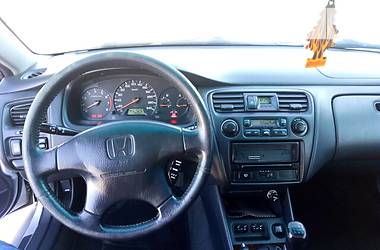 Купе Honda Accord 2000 в Львове