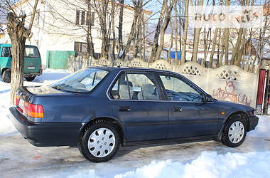 Седан Honda Accord 1990 в Сваляве