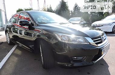 Седан Honda Accord 2013 в Ровно