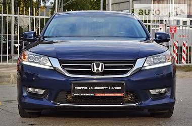 Седан Honda Accord 2014 в Киеве