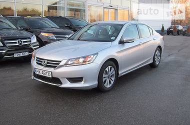 Седан Honda Accord 2014 в Киеве