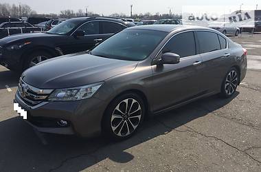 Седан Honda Accord 2015 в Киеве