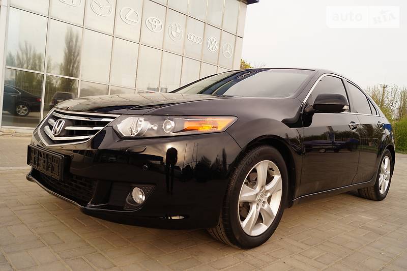Honda Accord 2010 года