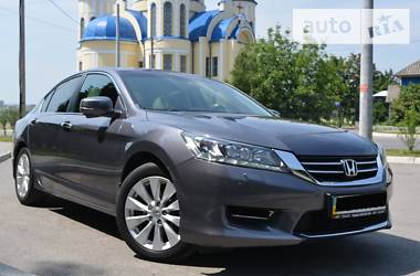 Седан Honda Accord 2013 в Черновцах