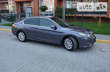 Седан Honda Accord 2013 в Черновцах