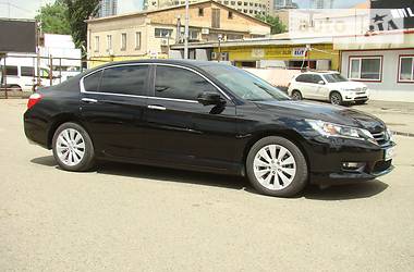 Седан Honda Accord 2015 в Киеве