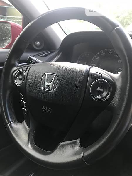 Седан Honda Accord 2012 в Івано-Франківську