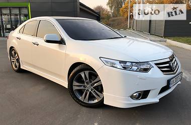 Седан Honda Accord 2012 в Харькове