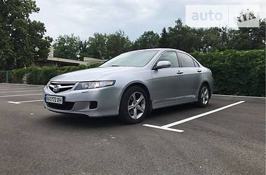 Седан Honda Accord 2006 в Киеве