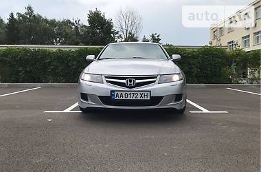 Седан Honda Accord 2006 в Киеве