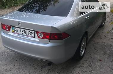 Седан Honda Accord 2003 в Ровно