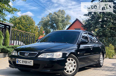 Седан Honda Accord 2001 в 