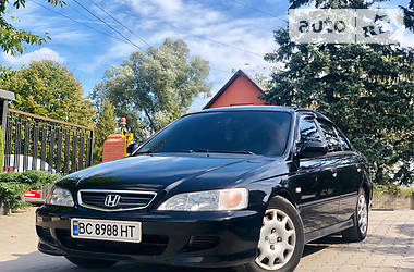 Седан Honda Accord 2001 в 