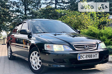 Седан Honda Accord 2001 в 