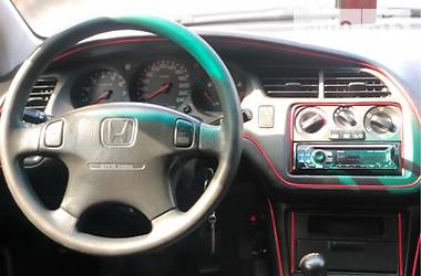 Седан Honda Accord 2001 в 