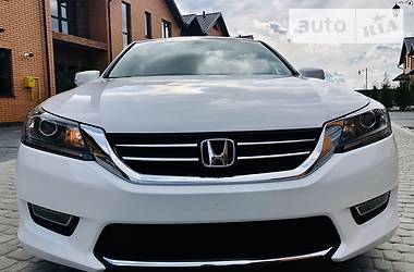 Седан Honda Accord 2013 в Киеве