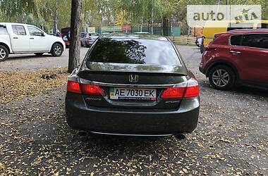 Седан Honda Accord 2014 в Днепре