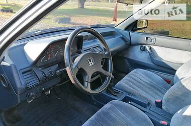 Седан Honda Accord 1985 в Кривом Роге