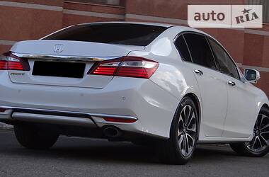 Седан Honda Accord 2017 в Одессе