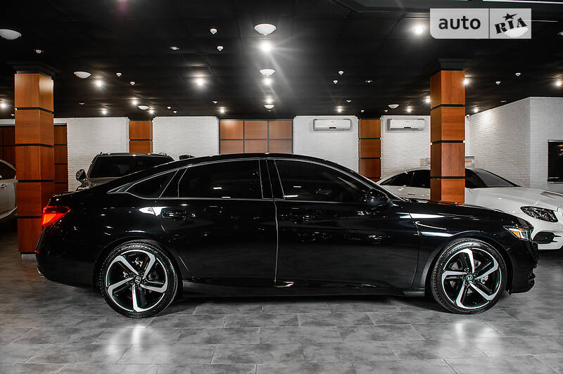 Седан Honda Accord 2018 в Одесі