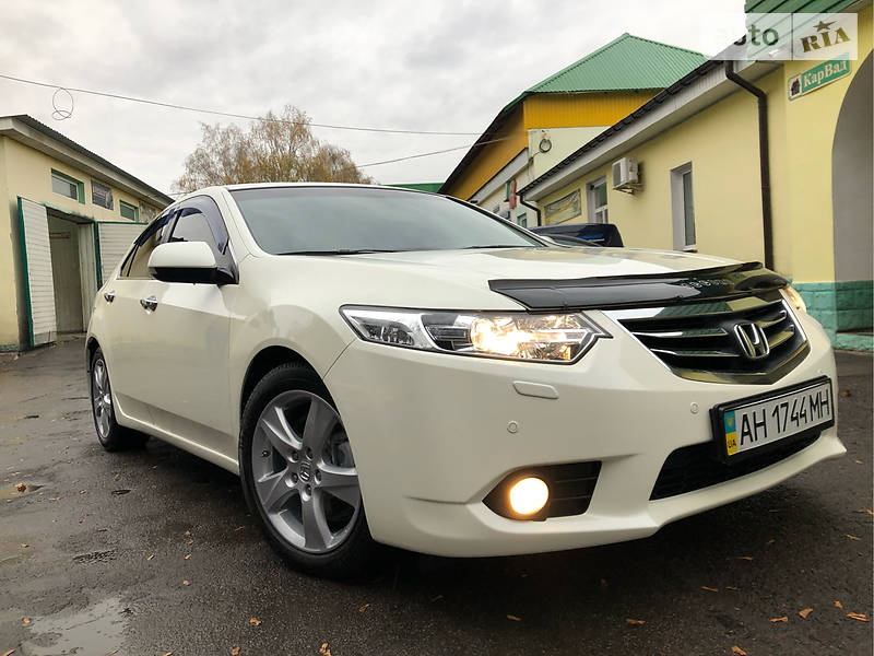 Седан Honda Accord 2012 в Рівному