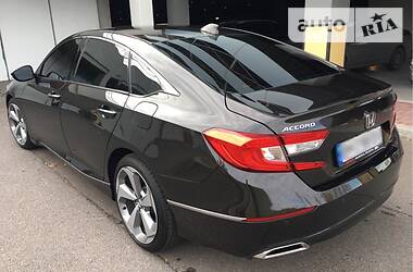 Седан Honda Accord 2018 в Киеве