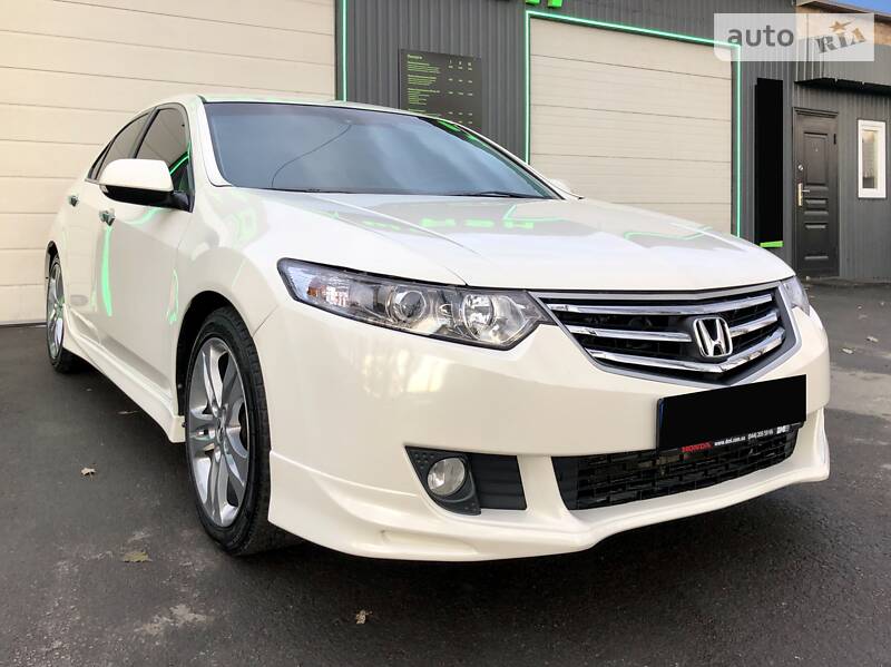 Седан Honda Accord 2009 в Киеве