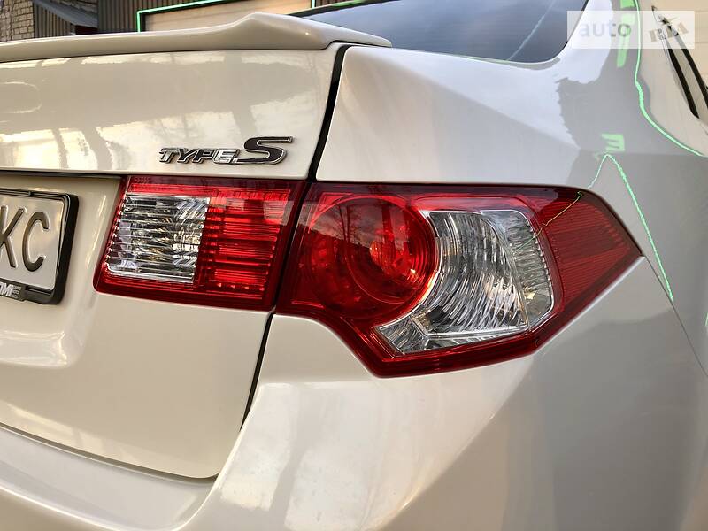 Седан Honda Accord 2009 в Києві