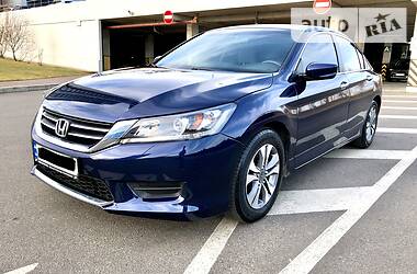 Седан Honda Accord 2013 в Киеве