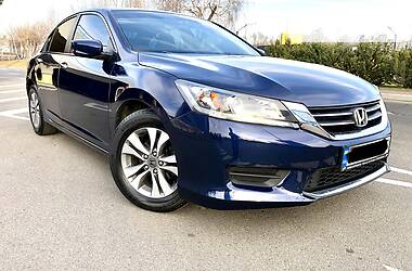 Седан Honda Accord 2013 в Киеве