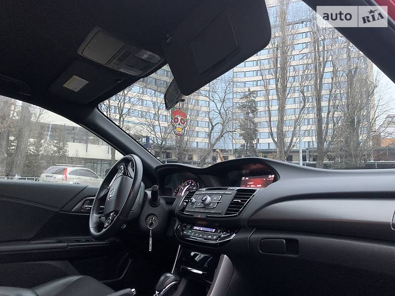 Седан Honda Accord 2016 в Києві