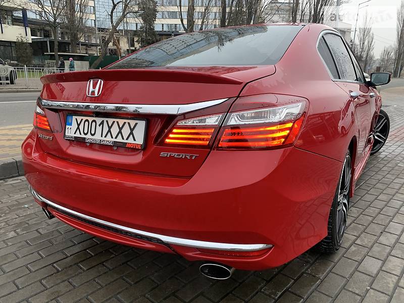 Седан Honda Accord 2016 в Києві