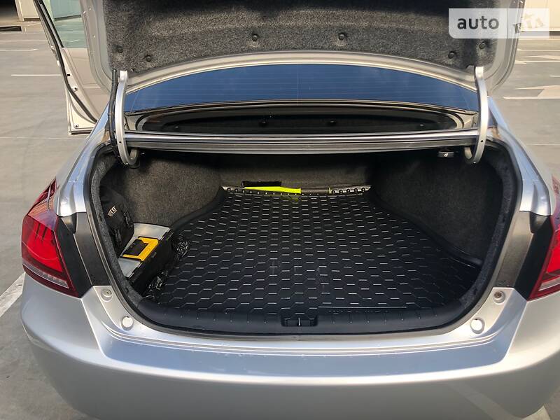 Седан Honda Accord 2013 в Києві