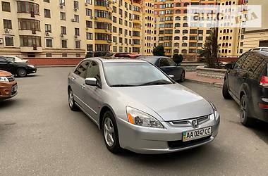 Седан Honda Accord 2003 в Киеве