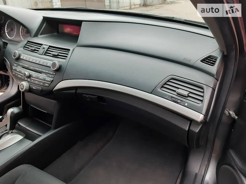Купе Honda Accord 2011 в Черкасах фото 35 Купе Honda Accord 2011 в Черкасах