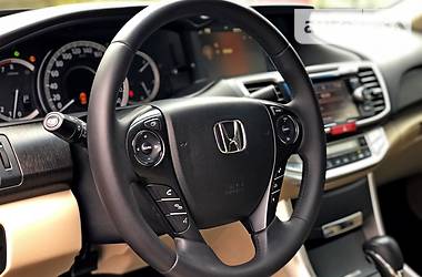 Седан Honda Accord 2015 в Киеве