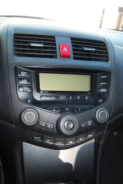 Седан Honda Accord 2006 в Запоріжжі