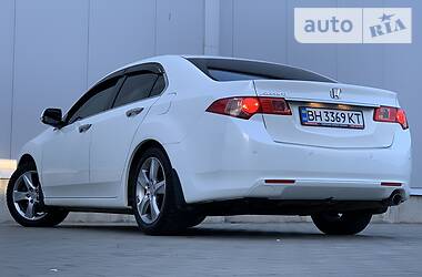 Седан Honda Accord 2012 в 