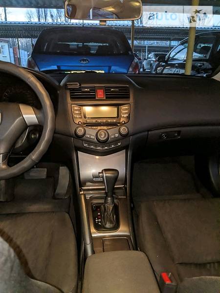 Седан Honda Accord 2004 в Кривому Розі