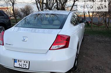 Купе Honda Accord 2010 в Одессе