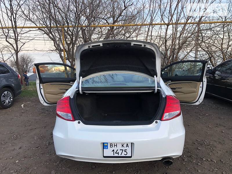 Купе Honda Accord 2010 в Одессе